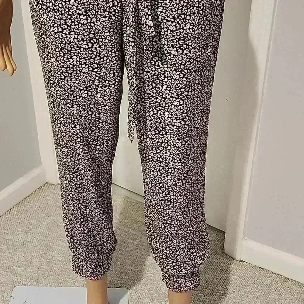 Pants - Picture 3 of 8